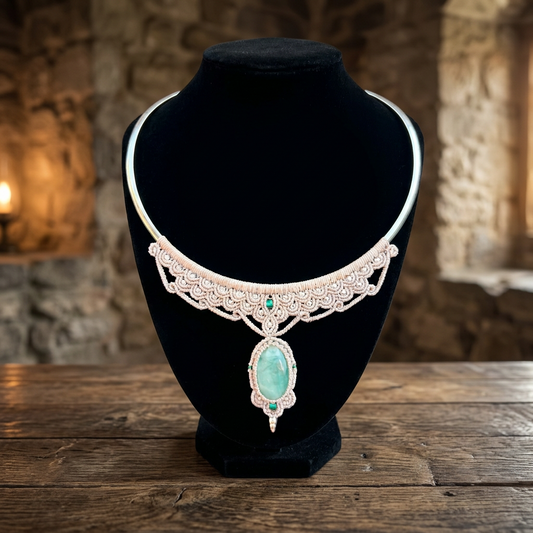 Wrapped in Glory | Emerald Collar Necklace